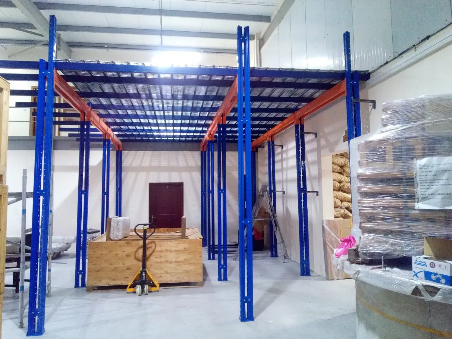 Quarter Pole Mezzanine Floor